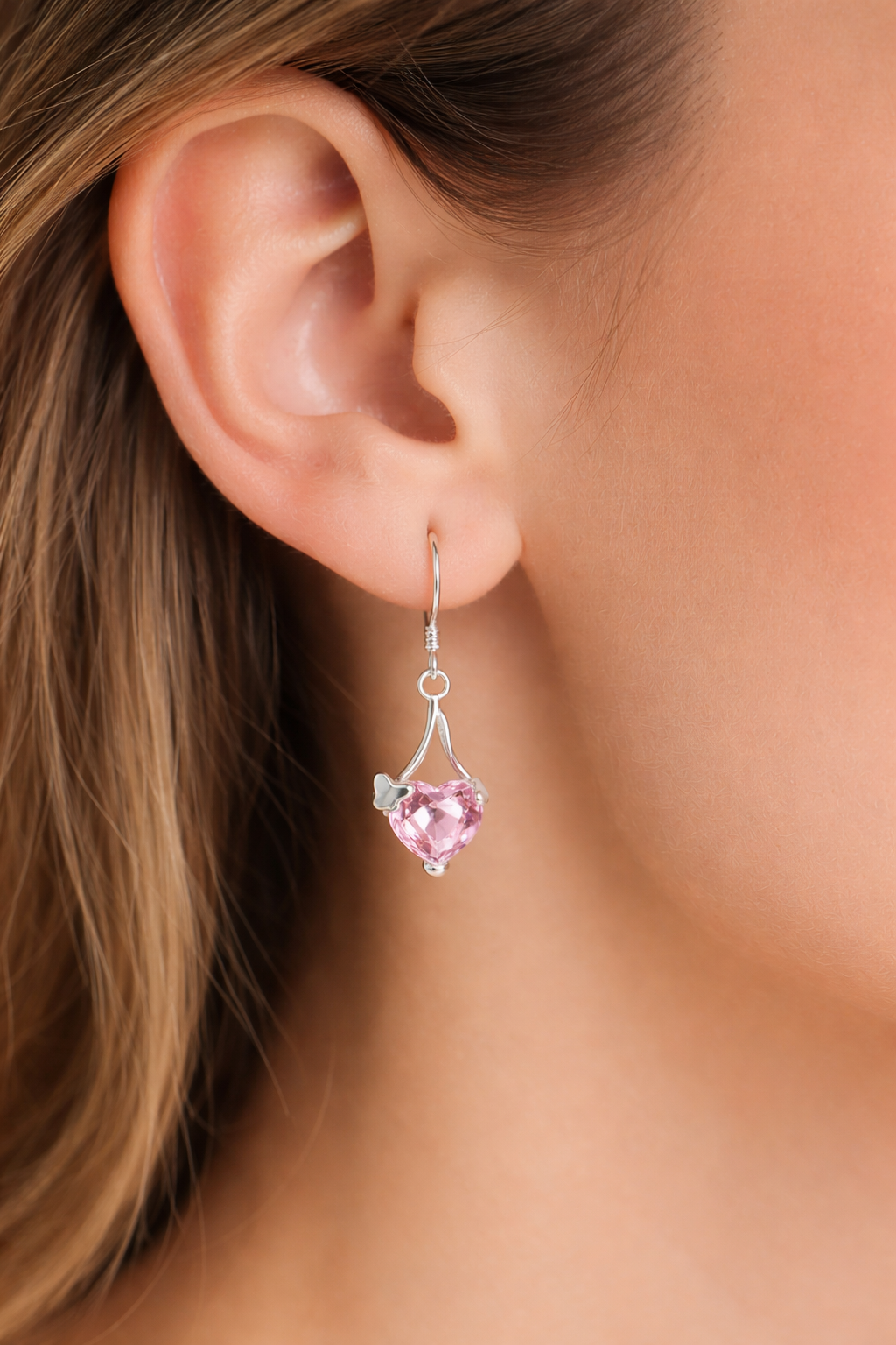 Aros de Plata 925 con Cristal Swarovski Rosado Corazón Diseño Femenino y Elegante