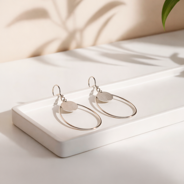 Aros de Plata 925 para Mujer Colgantes Ovalados con Disco Cepillado Elegante