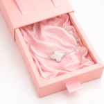 pulsera plata 925 trébol en caja de regalo