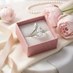 Anillo Serpiente Luna y Estrella de plata 925 en caja de joyería rosa estilo regalo elegante
