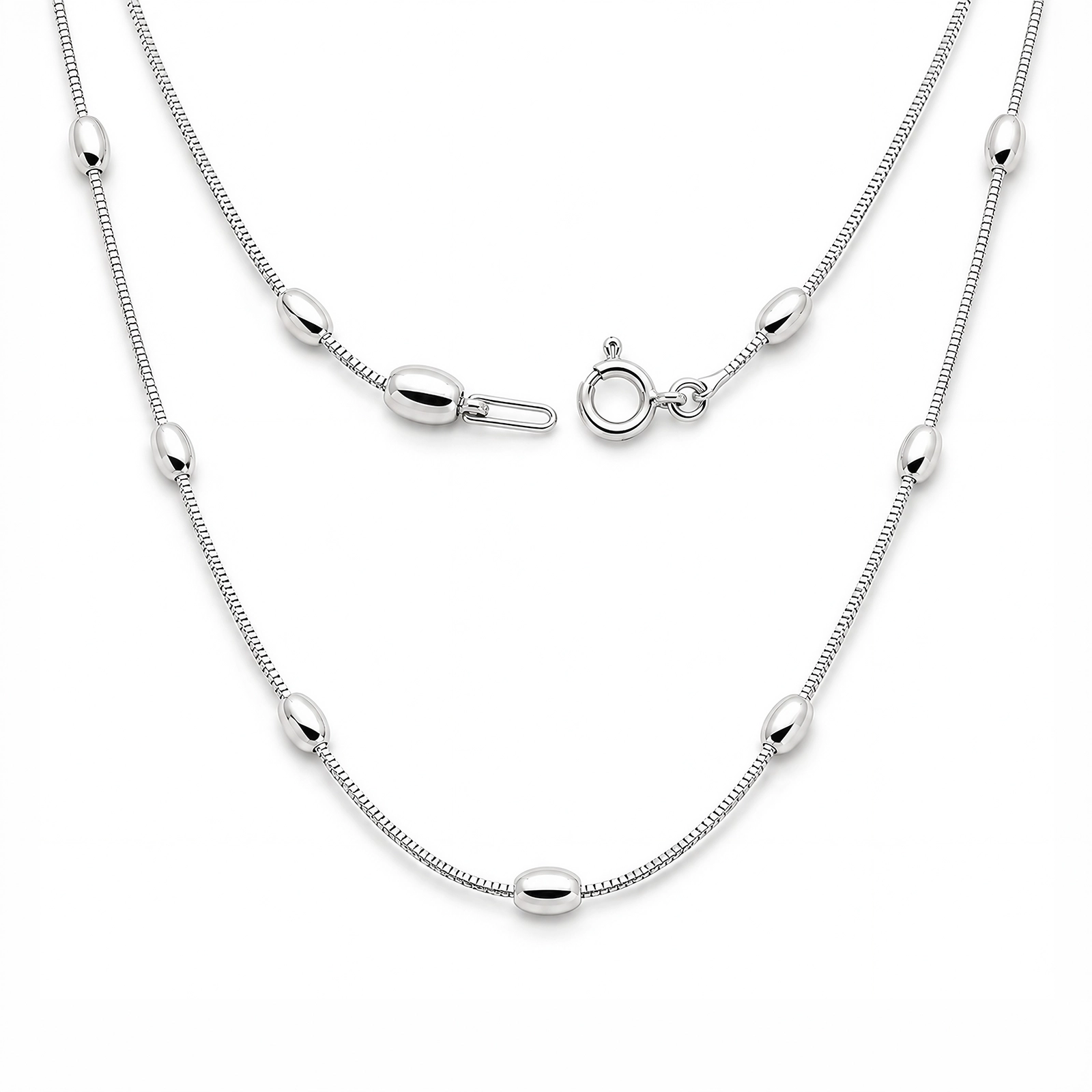 Collar Largo de Plata 925 Mujer de 55 cm sobre fondo blanco, con cadena veneciana, detalles ovalados y cierre circular.